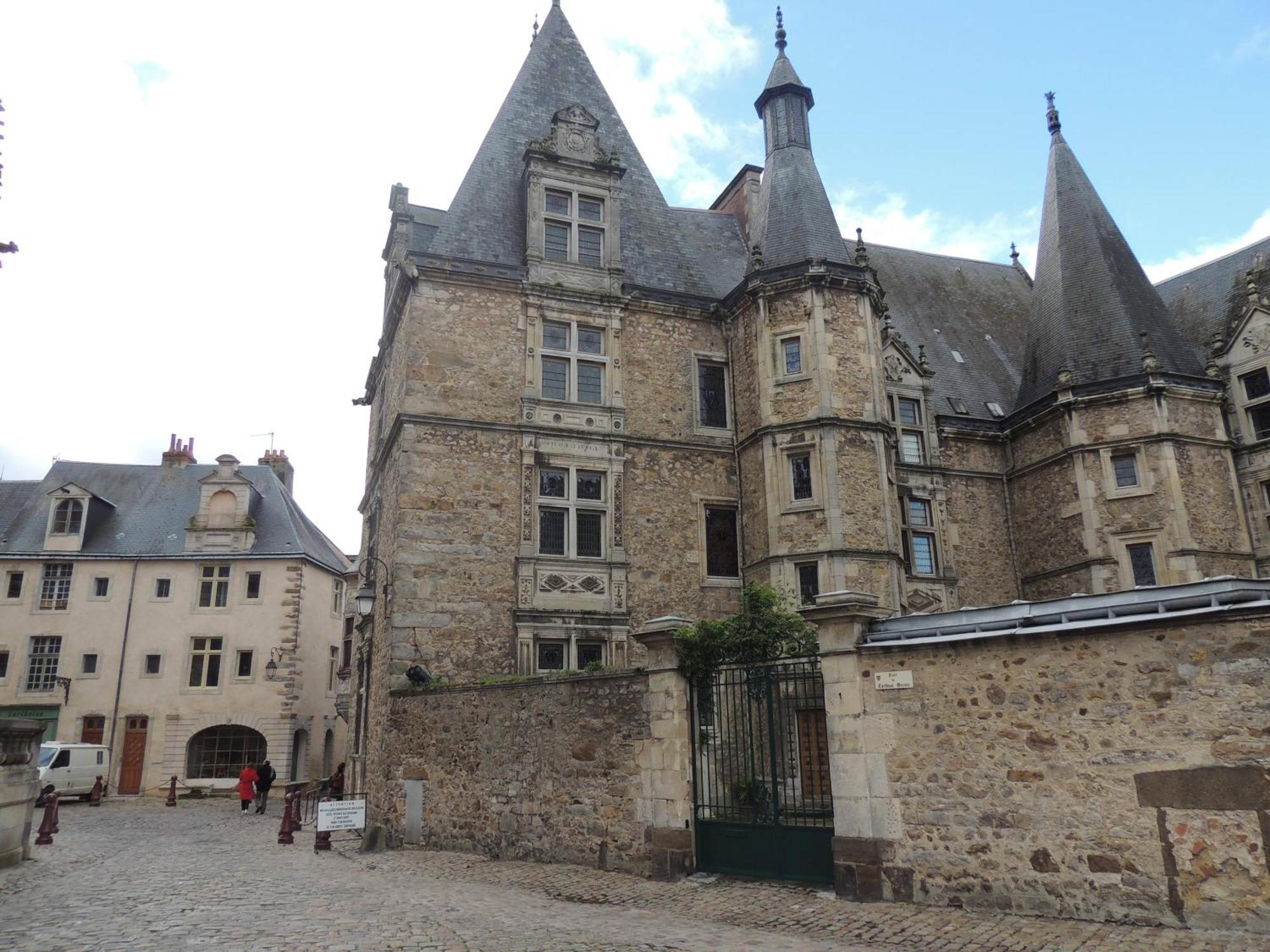 Appartement Le Gambetta Le Mans Exteriör bild